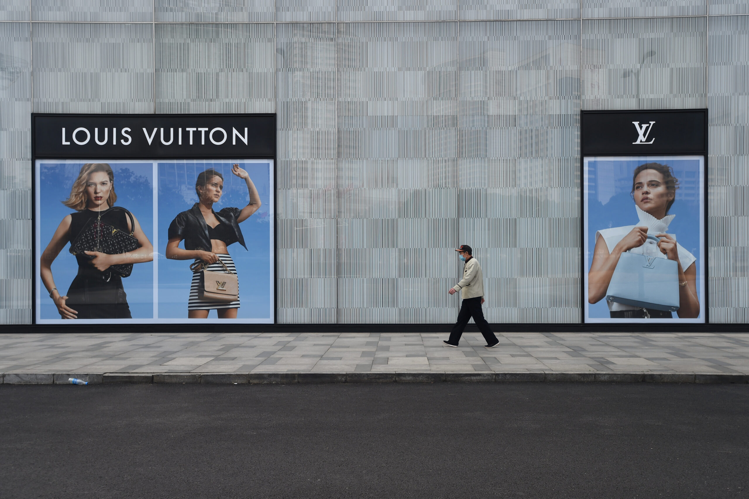 Role of top luxury brands in china amidst lockdown in Shanghai
