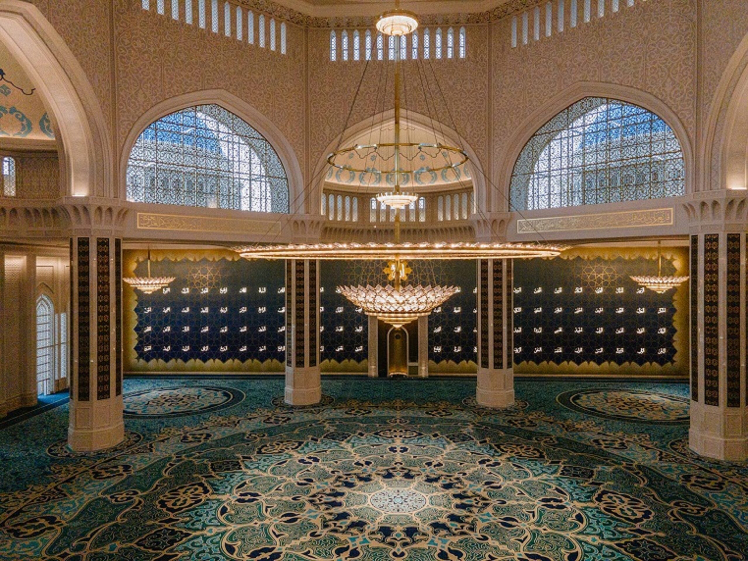 India / Kazakhstan World’s Largest Handmade Carpet made in India by